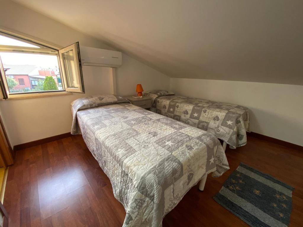 Case Vacanze Paradise Beach Vicino Cefalu Piscina Aperta Кампофеличе-ди-Роччелла Экстерьер фото