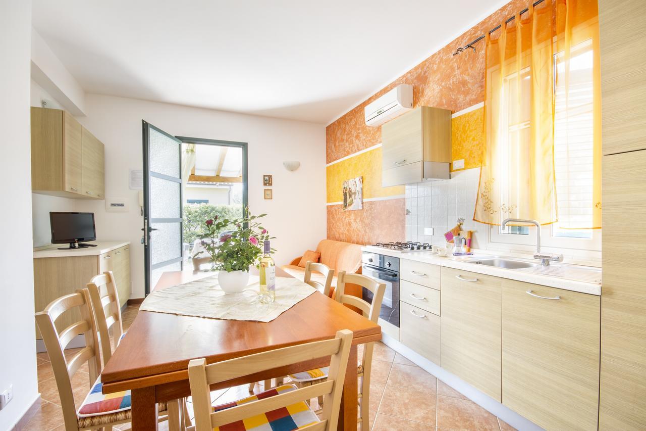 Case Vacanze Paradise Beach Vicino Cefalu Piscina Aperta Кампофеличе-ди-Роччелла Экстерьер фото
